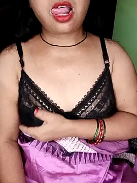 Snapshot of Mona_darling21 chatting on October 2025 05:12:02 AM Mona darling21 online show from October 2025 05:12:02 AM
