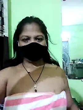 Snapshot of Mona_darling21 chatting on October 2025 04:59:01 AM Mona darling21 online show from October 2025 04:59:01 AM