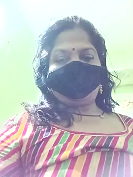 Mona darling21 online show from November 2025 06:57:01 PM