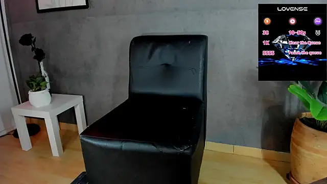 Snapshot of BadLiam_ chatting on April 2026 11:20:02 PM BadLiam online show from April 2026 11:20:02 PM