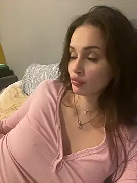 SoShyEmmyyy online show from September 2025 06:04:02 PM