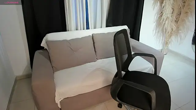 ArySweet69 online show from October 2025 02:05:01 PM