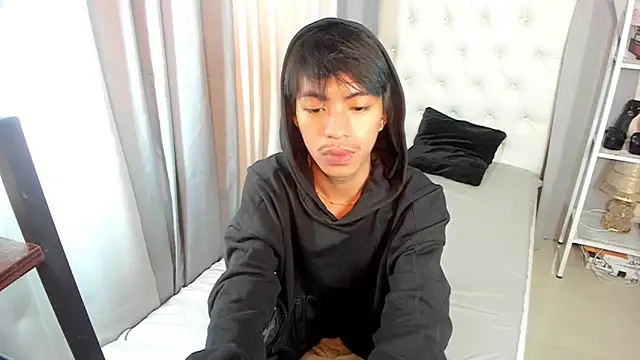 jayxxxlovescock online show from December 2025 04:30:02 PM