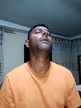 kingVibeX online show from November 2025 11:09:01 PM