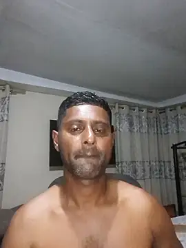 kingVibeX online show from November 2025 09:15:01 PM