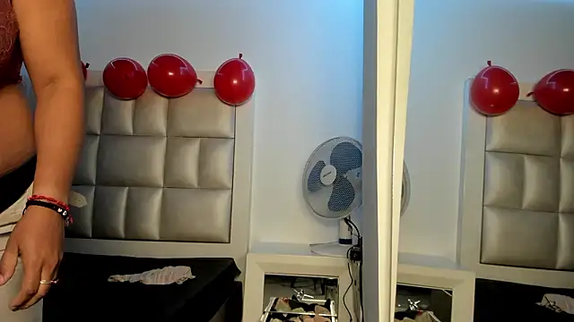 peyton  wat online show from March 2026 12:13:01 PM