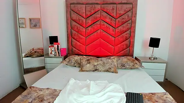 VanessaParis   online show from November 2025 09:04:02 PM