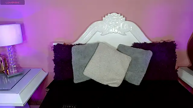  IsabellaRousse online show from November 2025 07:18:02 PM