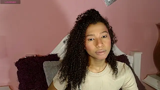  IsabellaRousse online show from November 2025 07:07:02 PM