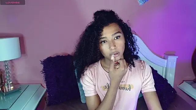  IsabellaRousse online show from November 2025 07:19:01 PM