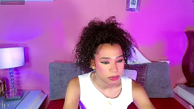  IsabellaRousse online show from November 2025 07:24:02 PM