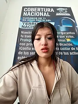 Snapshot of SALOME-28_ chatting on June 2026 12:50:01 PM SALOME-28 online show from June 2026 12:50:01 PM