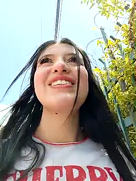 Snapshot of SALOME-28_ chatting on May 2026 04:11:02 PM SALOME-28 online show from May 2026 04:11:02 PM