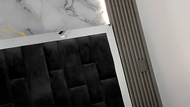 Little liam online show from November 2025 07:50:02 PM