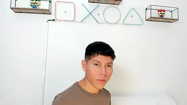 Little liam online show from November 2025 11:05:01 PM