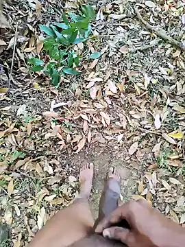 Snapshot of DICKLANKA chatting on September 2025 07:03:02 AM DICKLANKA online show from September 2025 07:03:02 AM