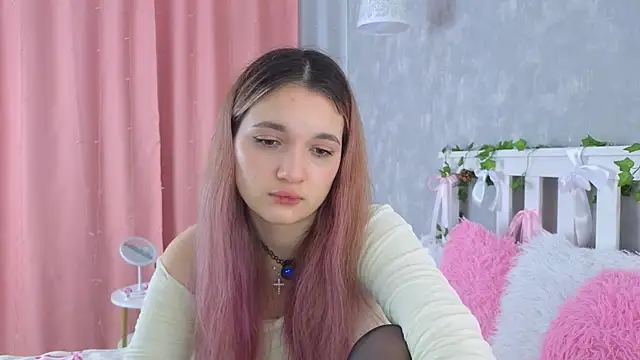Snapshot of vivyboo111 chatting on May 2026 09:33:02 PM vivyboo111 online show from May 2026 09:33:02 PM