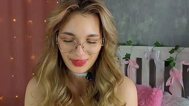 vivyboo111 online show from February 2026 09:00:02 PM