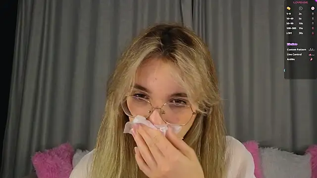 vivyboo111 online show from November 2025 08:23:01 PM