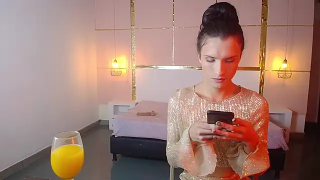 IsabelFernandez online show from October 2025 05:30:01 AM
