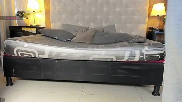 liam twiink online show from November 2025 07:28:02 PM