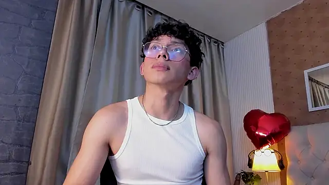 liam twiink online show from February 2026 02:55:02 AM