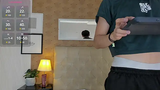 liam twiink online show from November 2025 07:50:01 PM