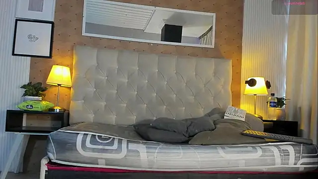 liam twiink online show from December 2025 07:37:02 PM