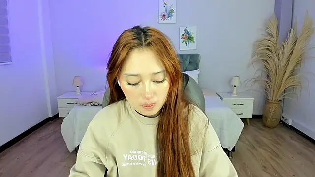 Samara Hilton 2 online show from October 2025 06:53:02 PM