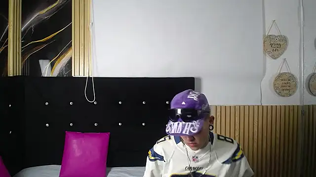 oblivionlove online show from February 2026 01:41:02 PM