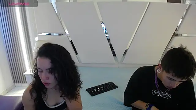 oblivionlove online show from April 2026 06:55:01 PM