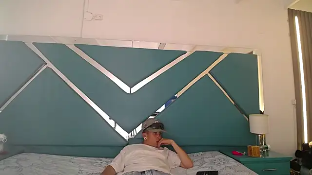 oblivionlove online show from February 2026 07:57:02 PM