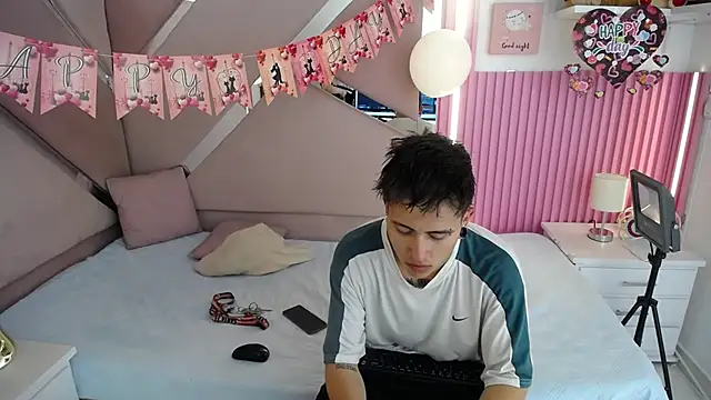 oblivionlove online show from February 2026 12:37:01 PM