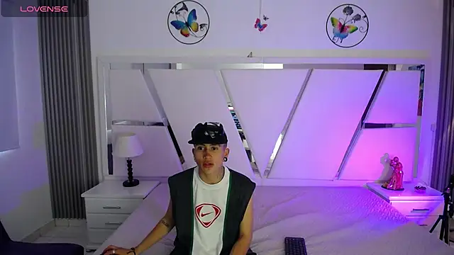 oblivionlove online show from February 2026 12:33:01 PM