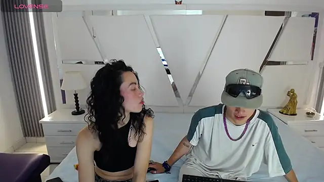 oblivionlove online show from March 2026 10:11:01 PM