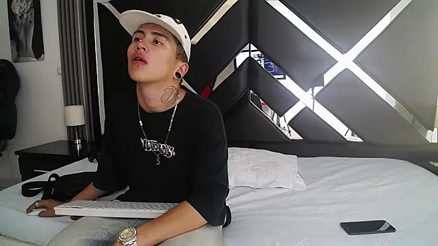 oblivionlove online show from March 2026 02:47:01 PM