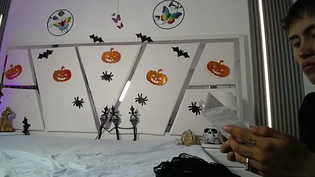 oblivionlove online show from October 2025 09:04:02 PM