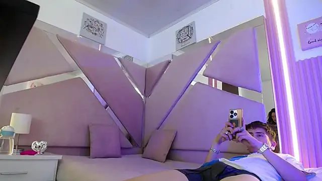 oblivionlove online show from November 2025 08:12:01 PM