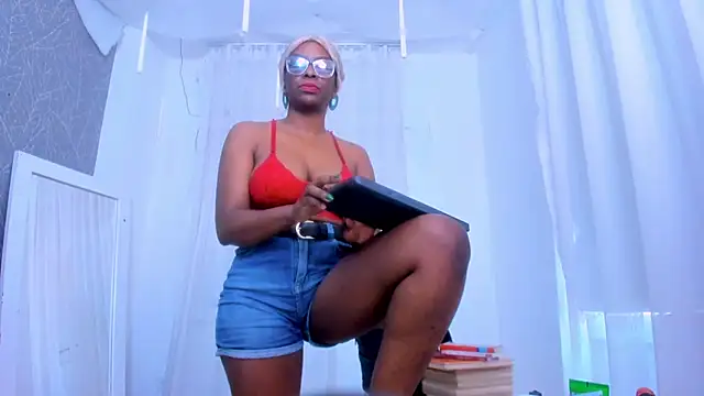 LolaJenkinss online show from November 2025 01:11:01 PM