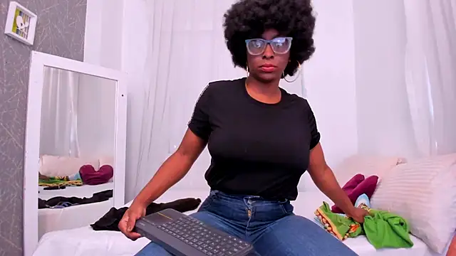 LolaJenkinss online show from September 2025 12:44:01 PM