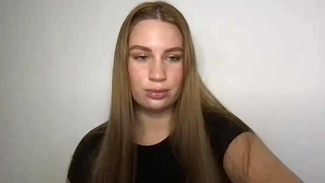 goodgirl2332 online show from October 2025 12:30:02 PM