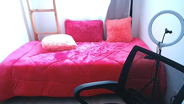 brendasantos 77 online show from October 2025 01:41:02 PM