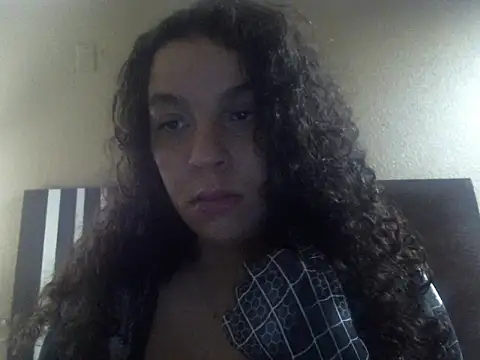 Snapshot of lotuzpetals chatting on October 2025 09:33:02 PM lotuzpetals online show from October 2025 09:33:02 PM