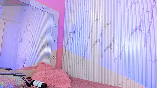 Missdionne curly online show from December 2025 11:09:02 AM