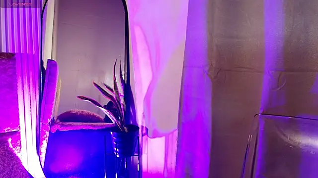 Missdionne curly online show from March 2026 10:38:02 AM