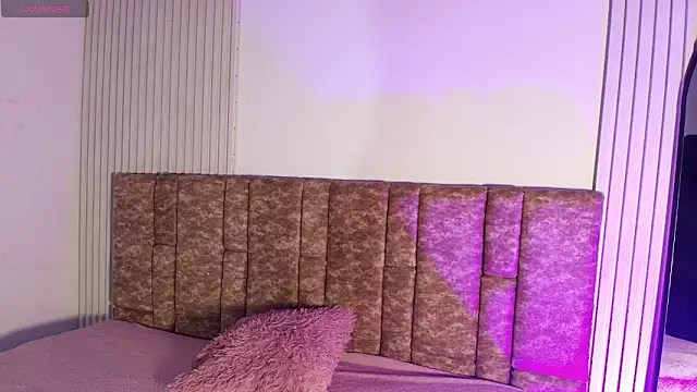 Missdionne curly online show from March 2026 11:12:01 AM