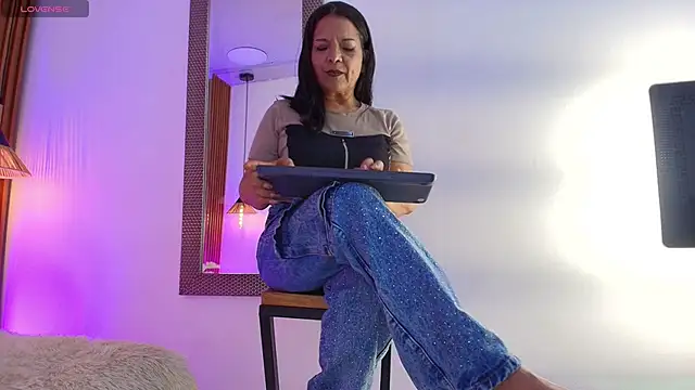 EvaGoddess  online show from March 2026 04:30:01 PM