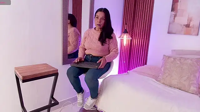 EvaGoddess  online show from May 2026 08:07:02 PM