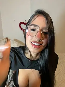 Julieta Duque online show from March 2026 03:24:01 AM