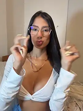 Julieta Duque online show from February 2026 01:02:02 AM